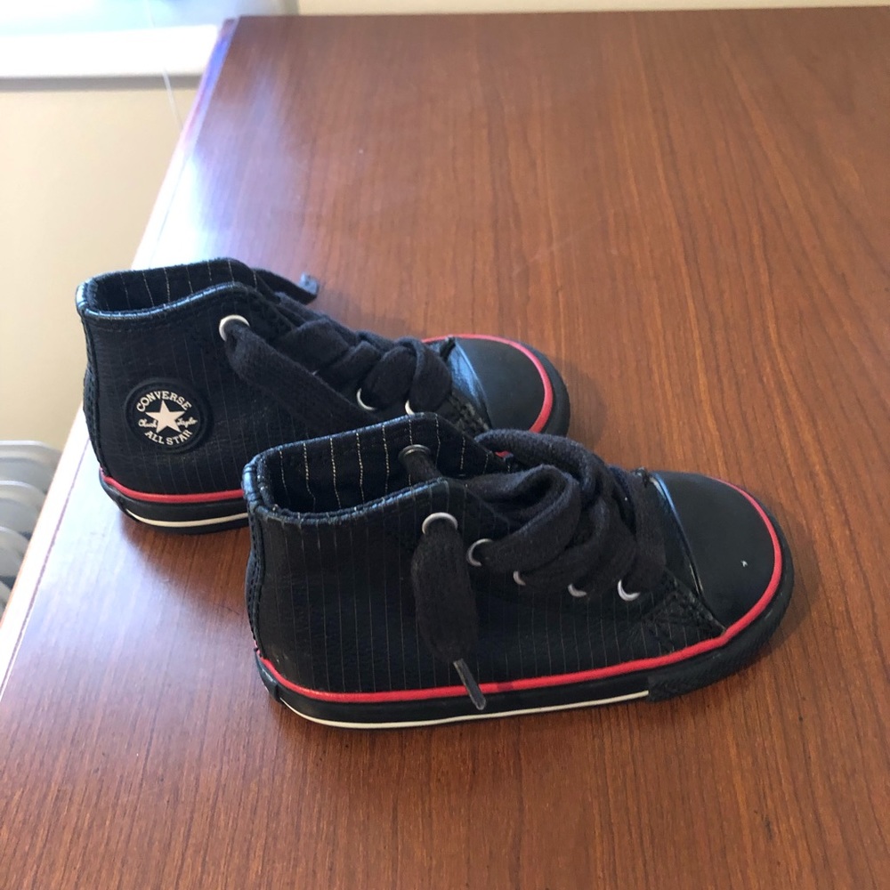 Toddler converse size 6